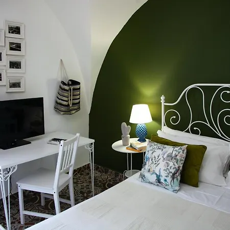 La Casetta In Centro By Sicily In *