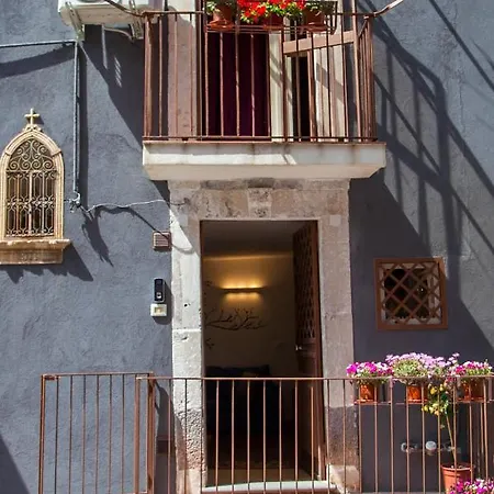 La Casetta In Centro By Sicily In Lägenhet *