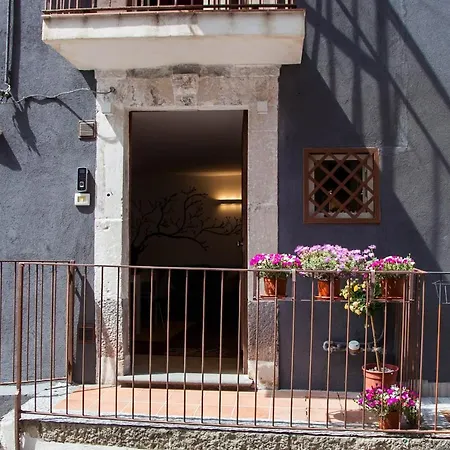 La Casetta In Centro By Sicily In Lägenhet *